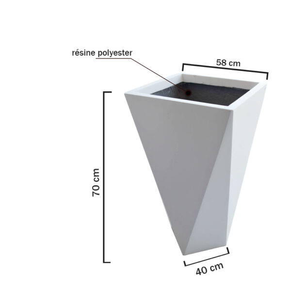 pot geometrique triangle en resine modele Tulipe