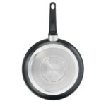 Poêle Tefal Titanium antiadhésif derriere